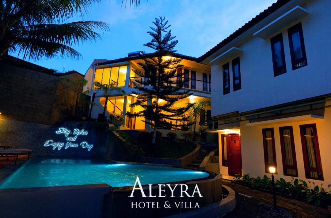 Aleyra Hotel And Villa'S Garut Exterior foto